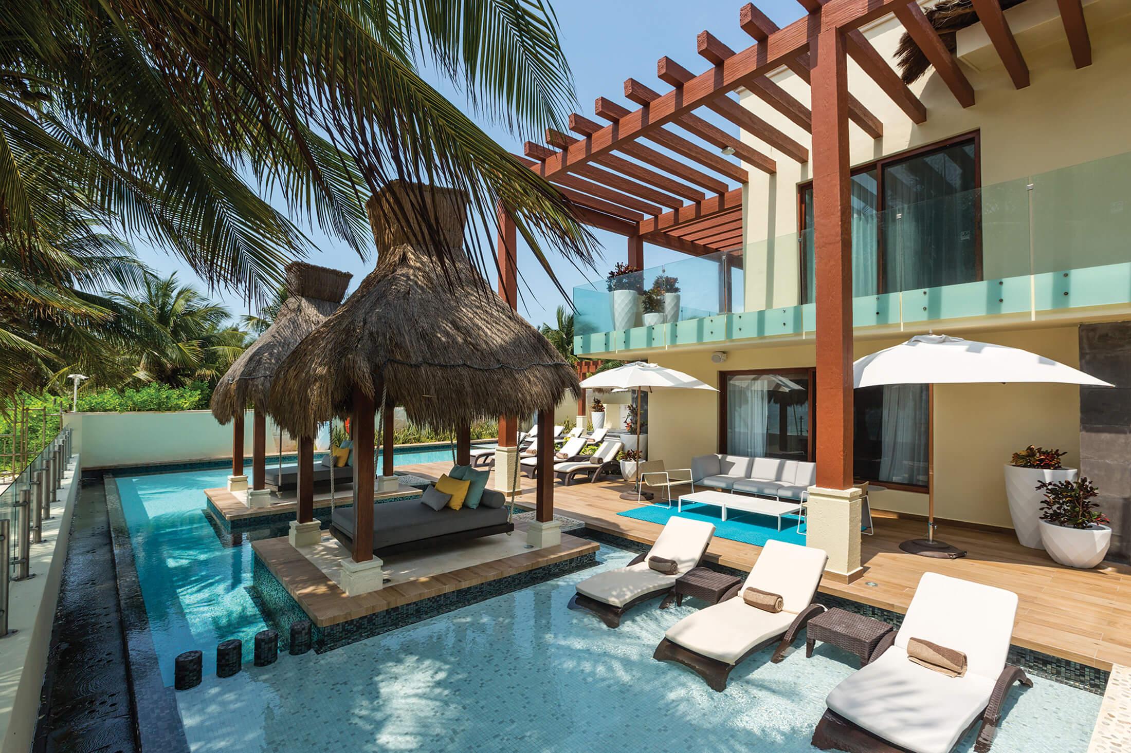 Esmeralda pool 