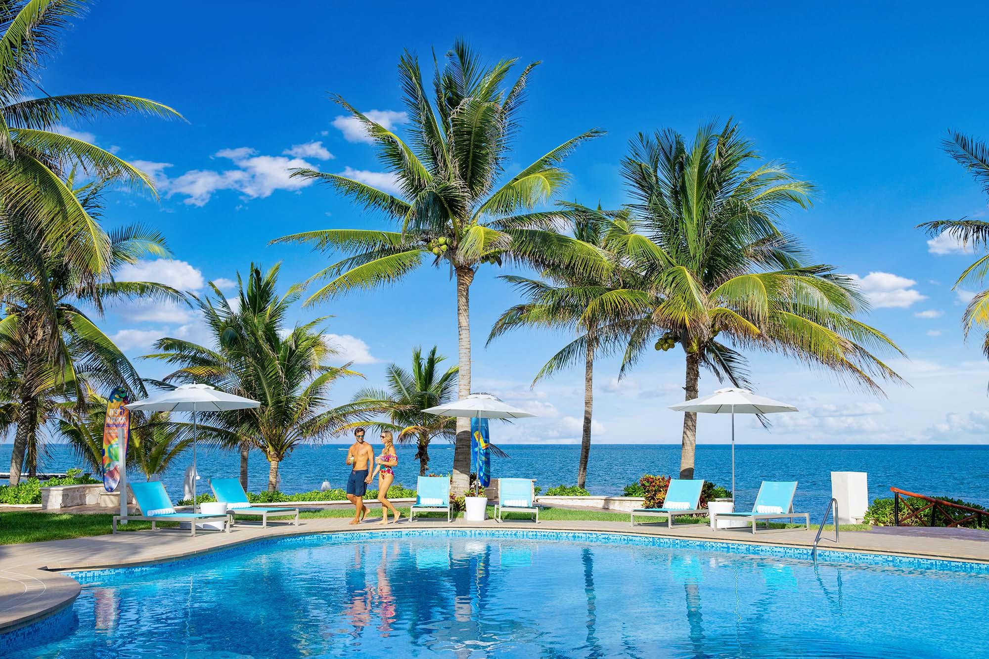 Pool Lifestyle Margaritaville Riviera Cancun