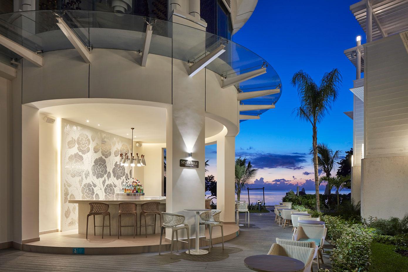 Seven Mile Bar Restaurants and Bars Azul Beach Negril