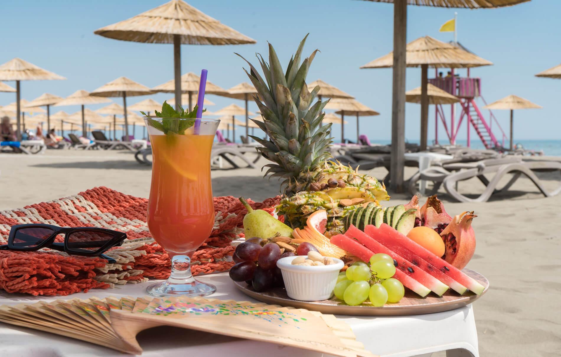 Marley Lounge & Beach Bar Restaurants and Bars Azul Beach Resort Montenegro