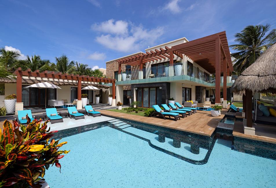 Architecture Pool Azul Villa Esmeralda