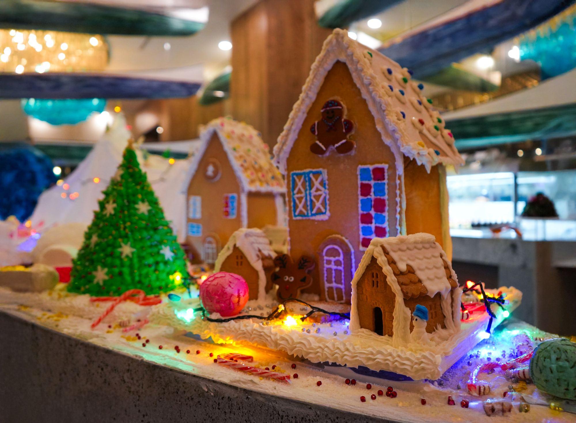 gingerbread house