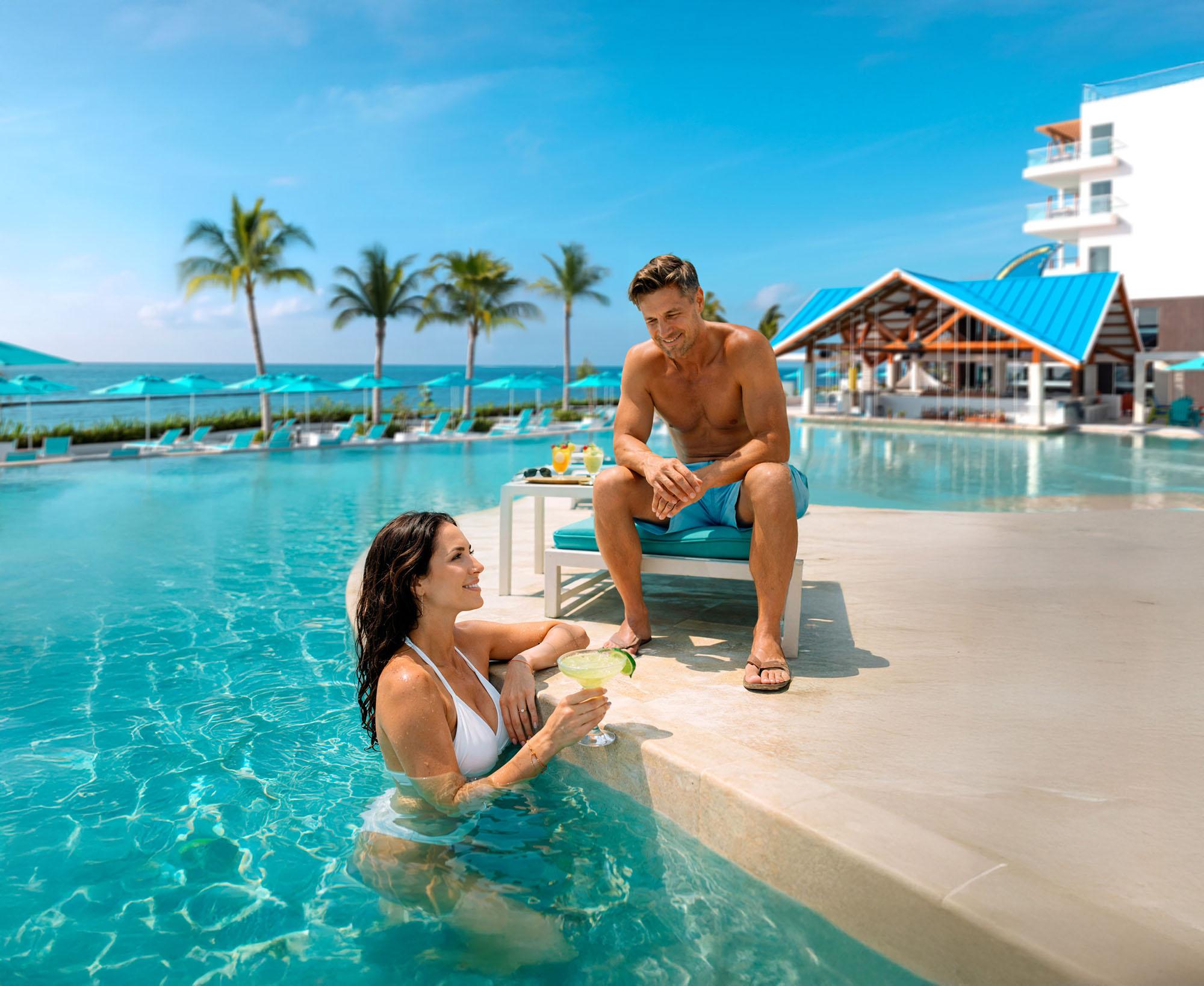 Pool Lifestyle Margaritaville Riviera Maya