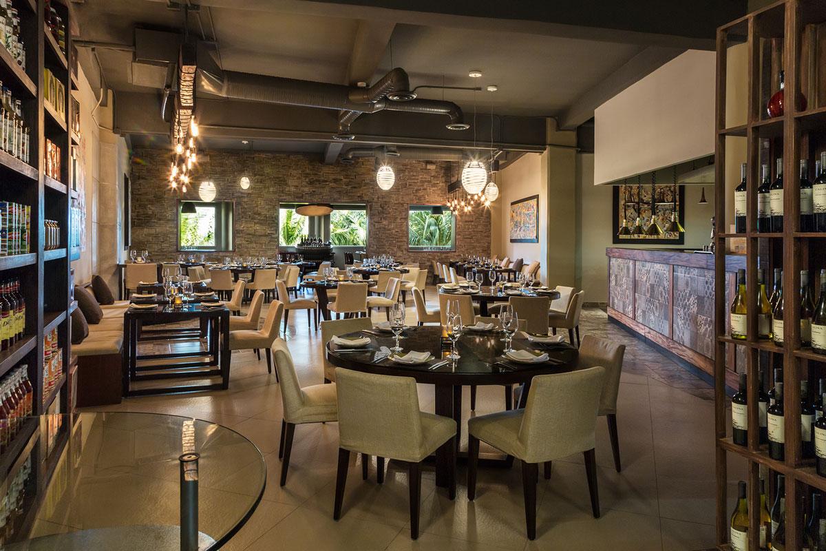 Tapaz Restaurants and Bars Villa Casa del Mar