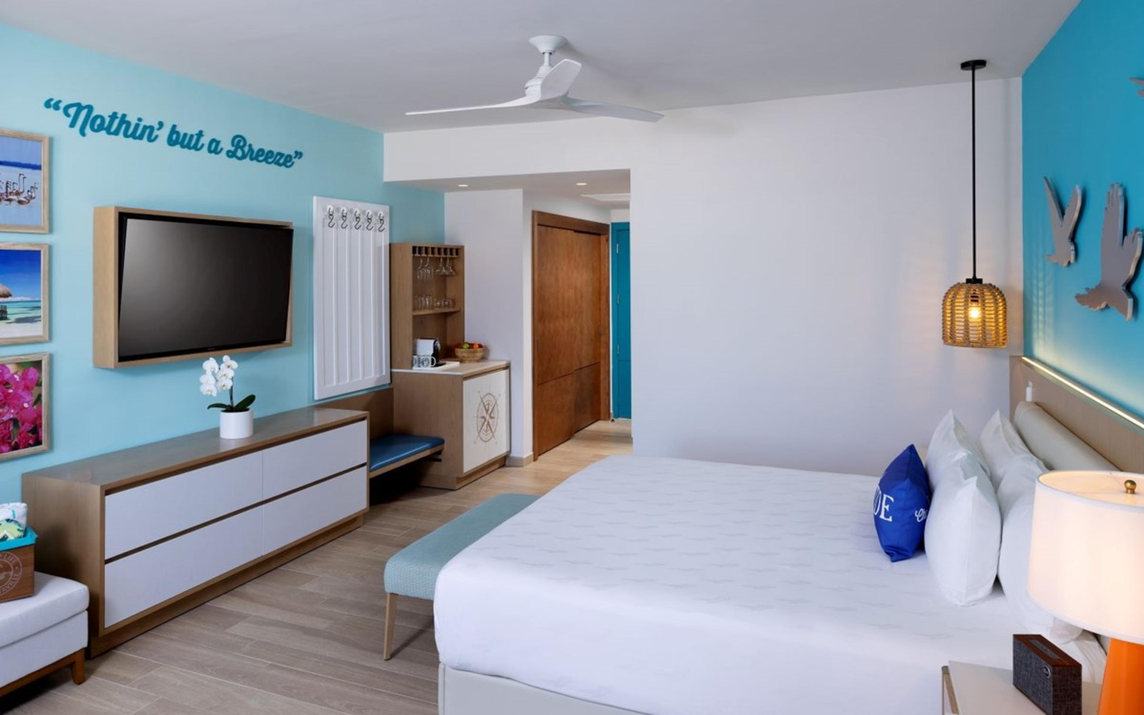 Margaritaville Beachfront Suite bedroom