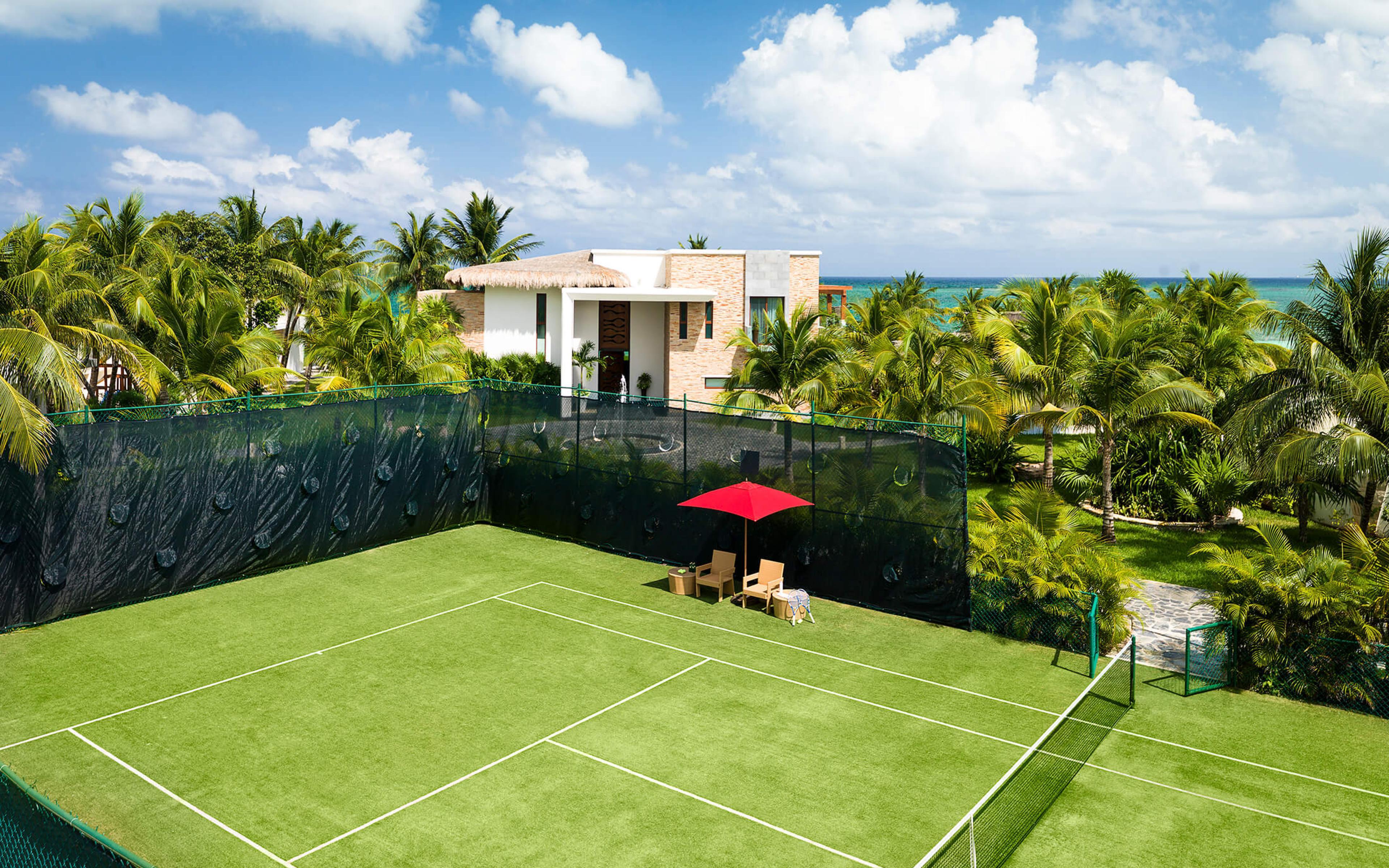 Villa Esmerelda Tennis Court