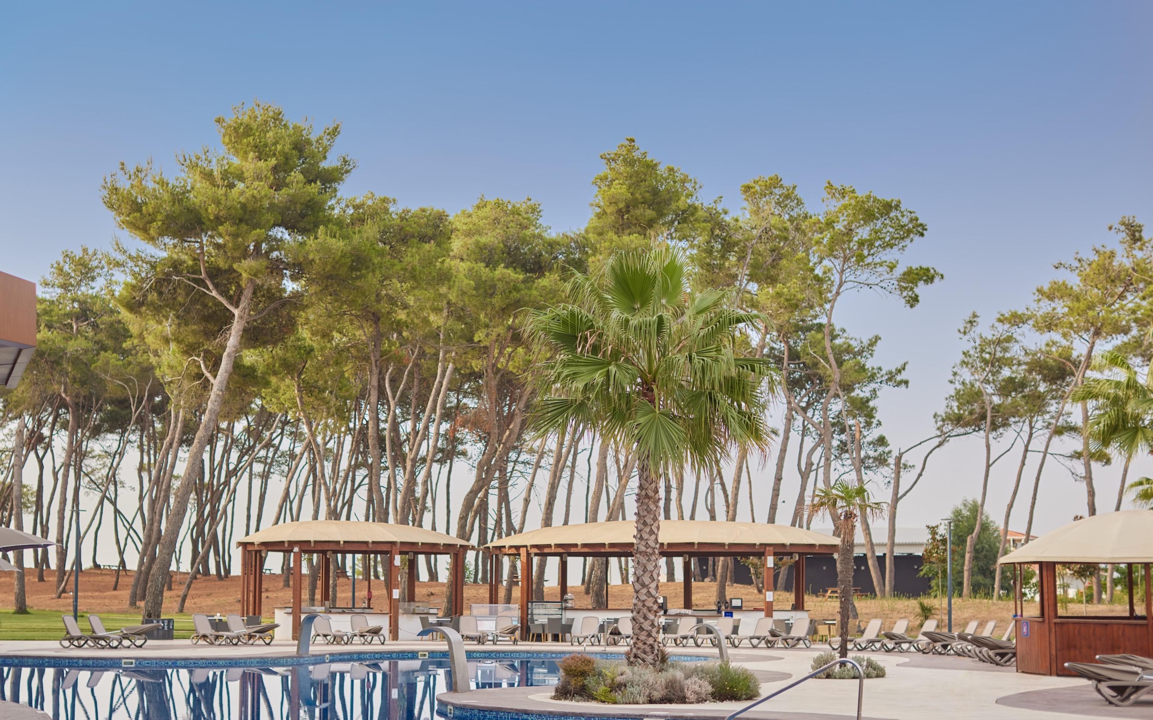 Azul Beach Resort Montenegro premium pool